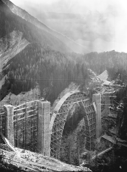 Bau des Wiesenerviaduktes